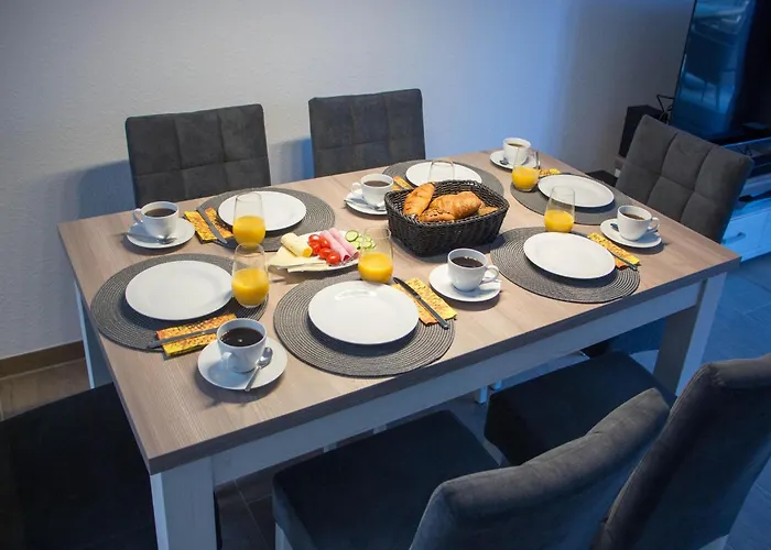 Haus In Mit Kostenlosem Strandkorb Daire Dornum